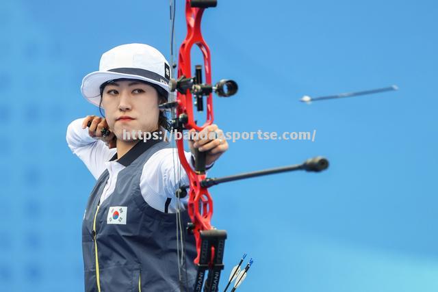 半岛体育-比利时选手夺得女子射箭冠军